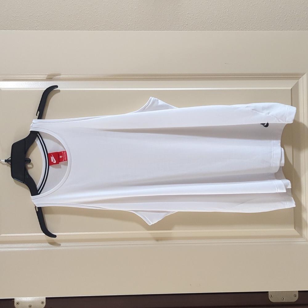 Nike white tank top size XL